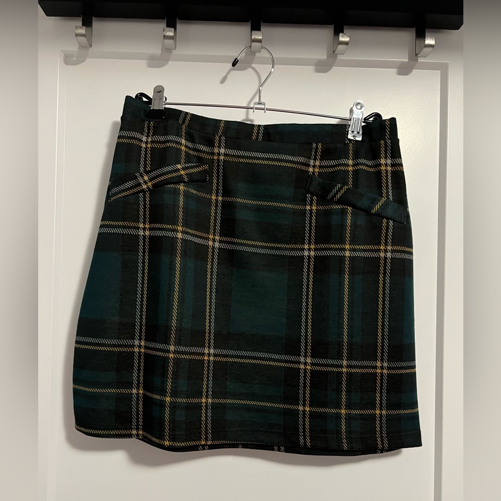 EUC Mini Skirt | Green Plaid | size L | Made in Canada